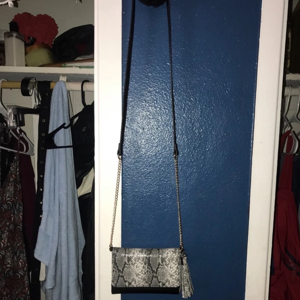 Crossbody bag